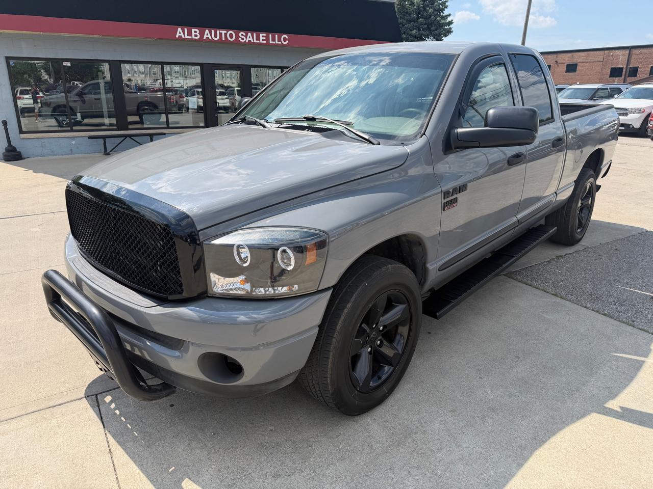Dodge Ram 1500 SXT Quad Cab Long Bed 4WD 2008