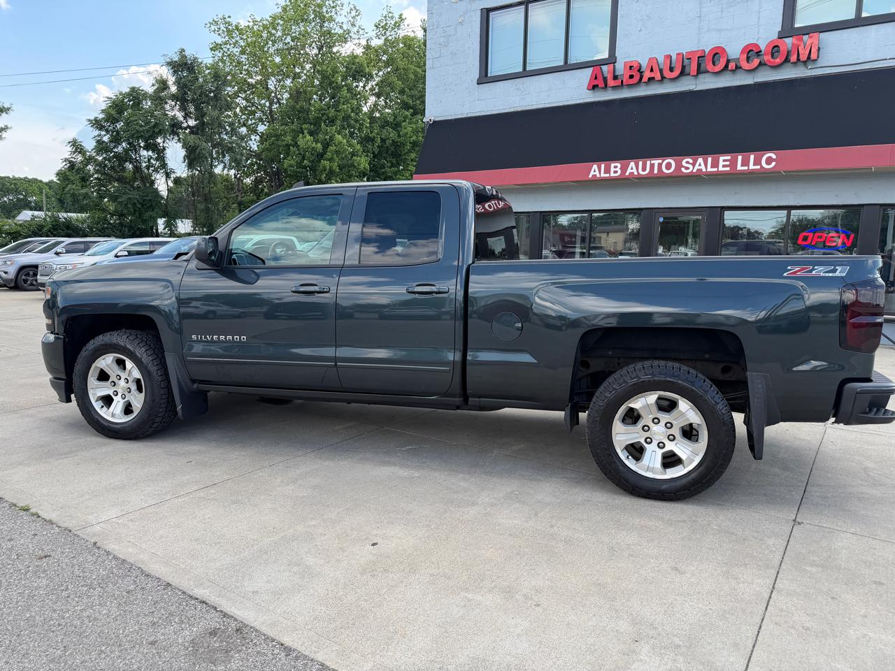 Chevrolet Silverado 1500 LT Double Cab 4WD 2017