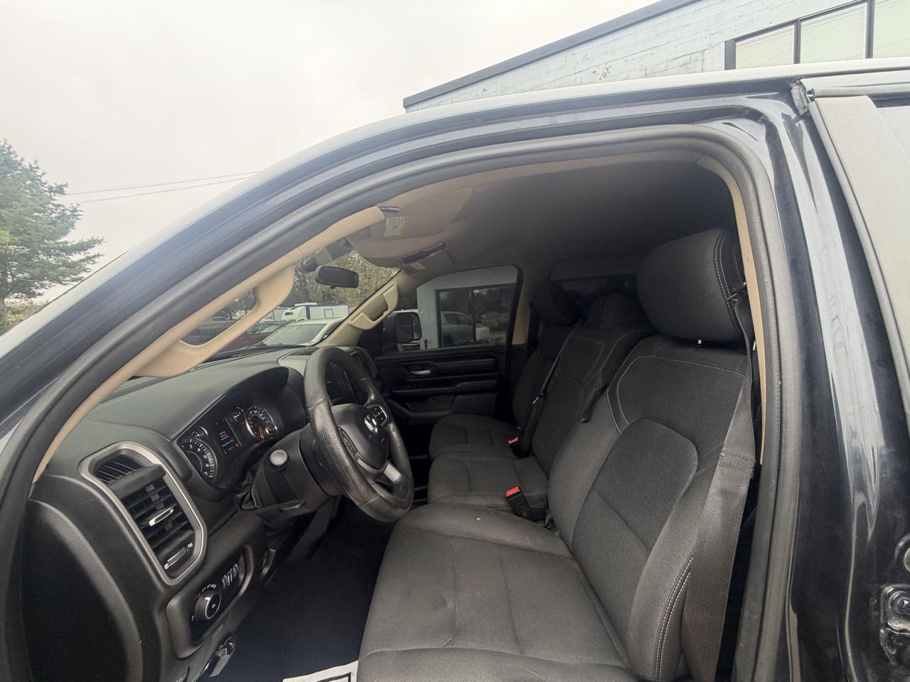 RAM 1500 Tradesman Crew Cab SB 4WD 2019