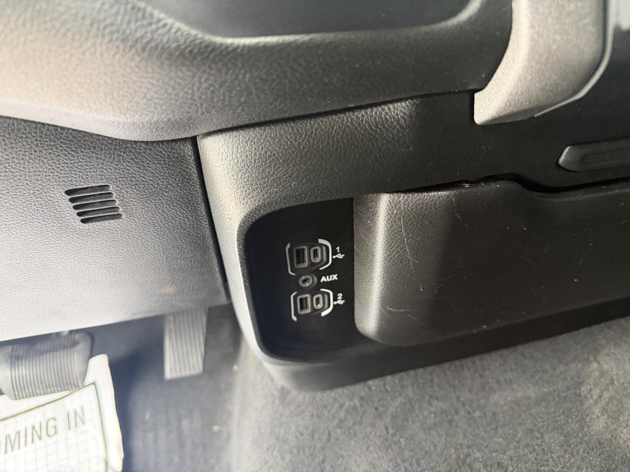 RAM 1500 Tradesman Crew Cab SB 4WD 2019