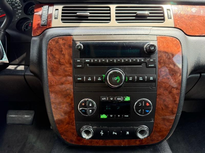 Chevrolet Suburban LT1 1500 2WD 2009