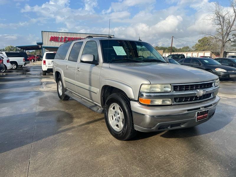 Chevrolet Suburban 1500 LT 4D SUV RWD 2005