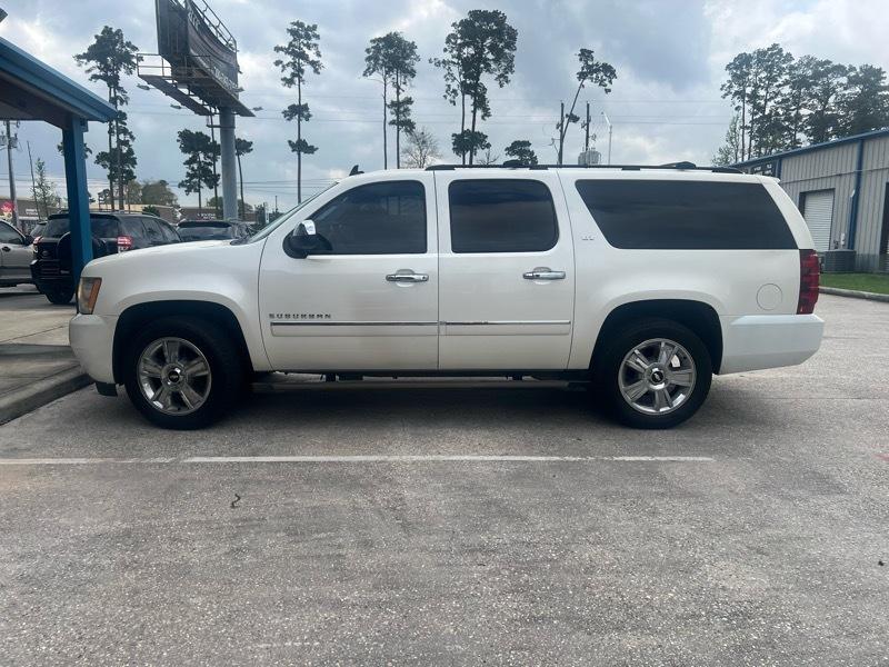 Chevrolet Suburban LTZ 1500 4WD 2010