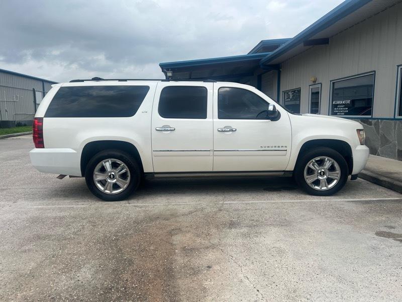 Chevrolet Suburban LTZ 1500 4WD 2010