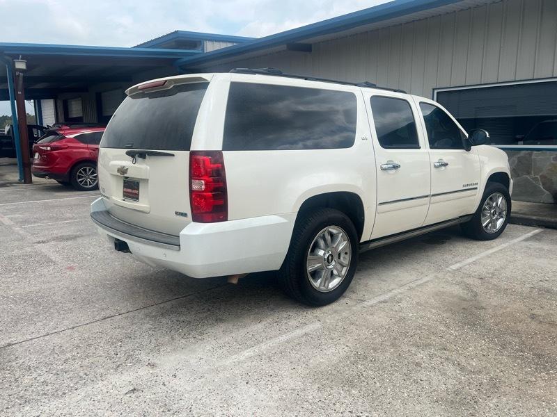 Chevrolet Suburban LTZ 1500 4WD 2010