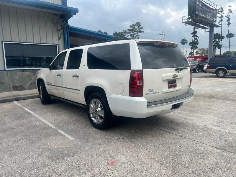 Chevrolet Suburban LTZ 1500 4WD 2010