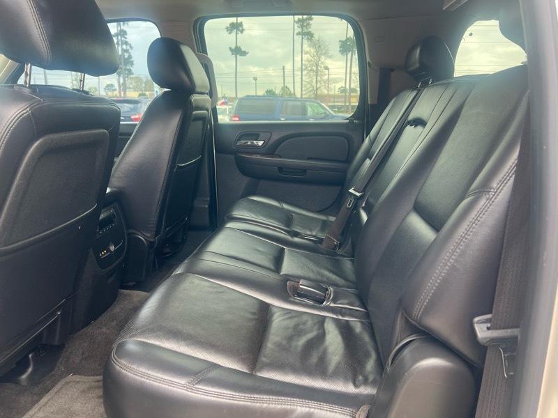 Chevrolet Suburban LTZ 1500 4WD 2010