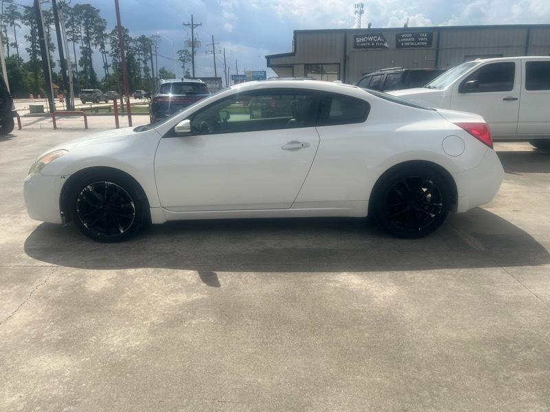 Nissan Altima 3.5 SE Coupe 2009