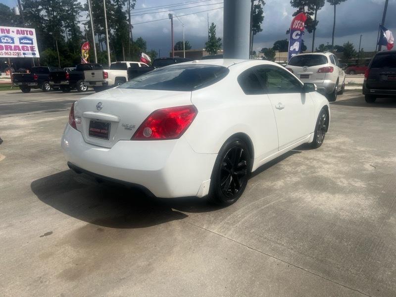 Nissan Altima 3.5 SE Coupe 2009