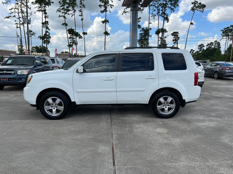 2011 Honda Pilot EX-L 2WD 5-Spd AT with Navigation