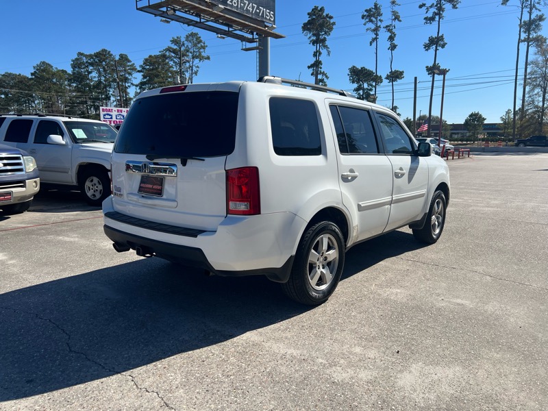 Honda Pilot EX-L 2WD 5-Spd AT with Navigation 2011