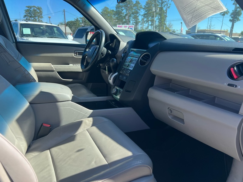 Honda Pilot EX-L 2WD 5-Spd AT with Navigation 2011