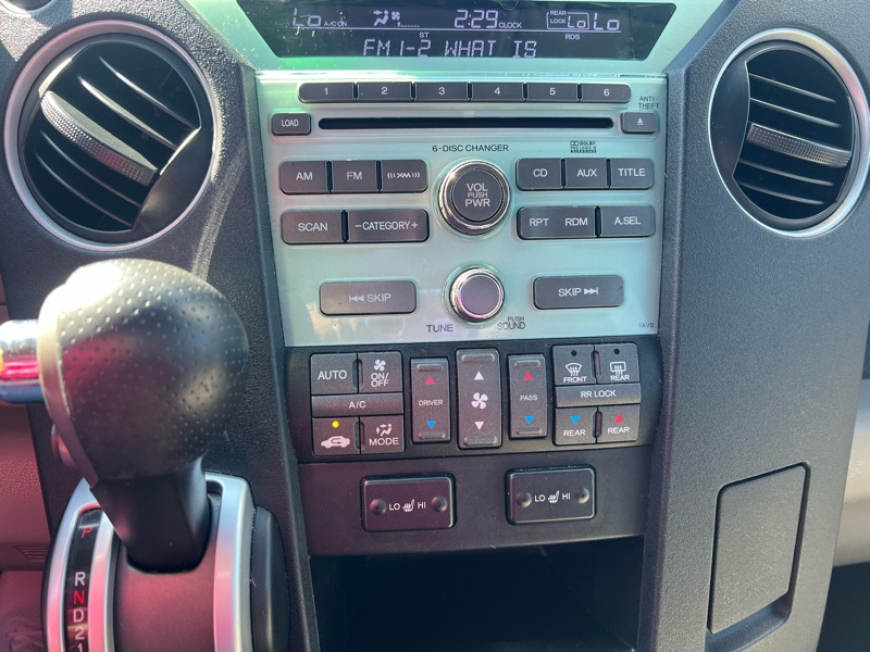 Honda Pilot EX-L 2WD 5-Spd AT with Navigation 2011