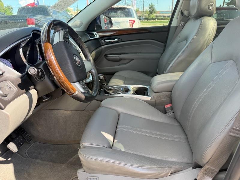 Cadillac SRX Luxury 2012