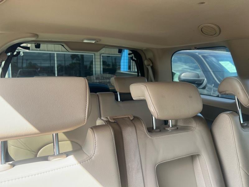 Nissan Pathfinder LE 2WD 2010