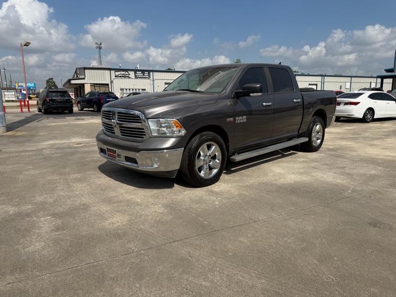 RAM 1500 SLT Crew Cab SWB 4WD 2015