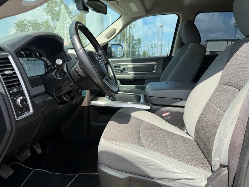 RAM 1500 SLT Crew Cab SWB 4WD 2015