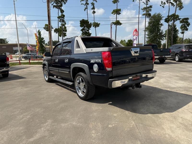 Chevrolet Avalanche 1500 2WD 2004