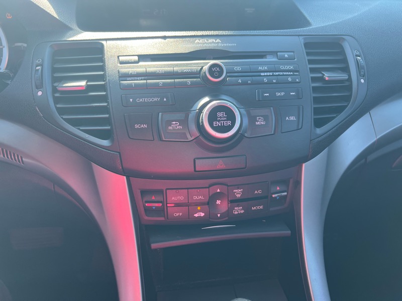 Acura TSX 5-speed AT 2010