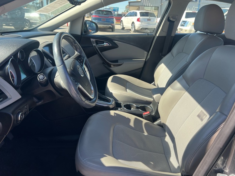 Buick Verano Convenience 2012