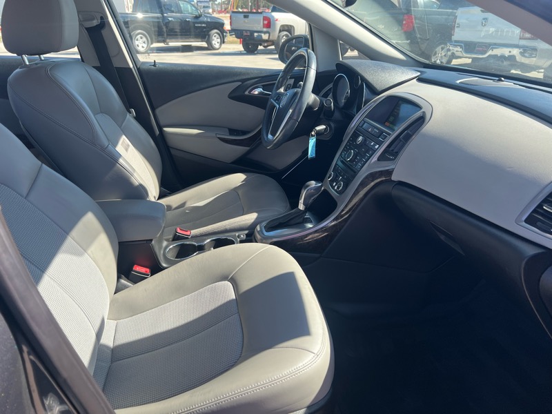 Buick Verano Convenience 2012