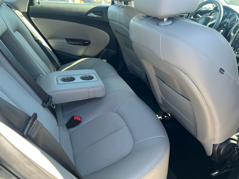 Buick Verano Convenience 2012