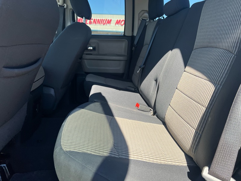 RAM 1500 SLT Quad Cab 2WD 2012