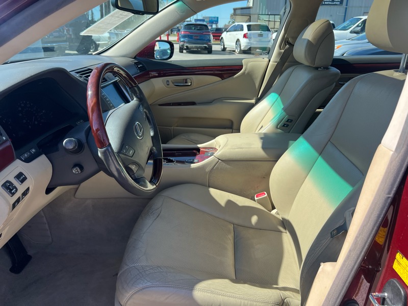 Lexus LS 460 Luxury Sedan 2007