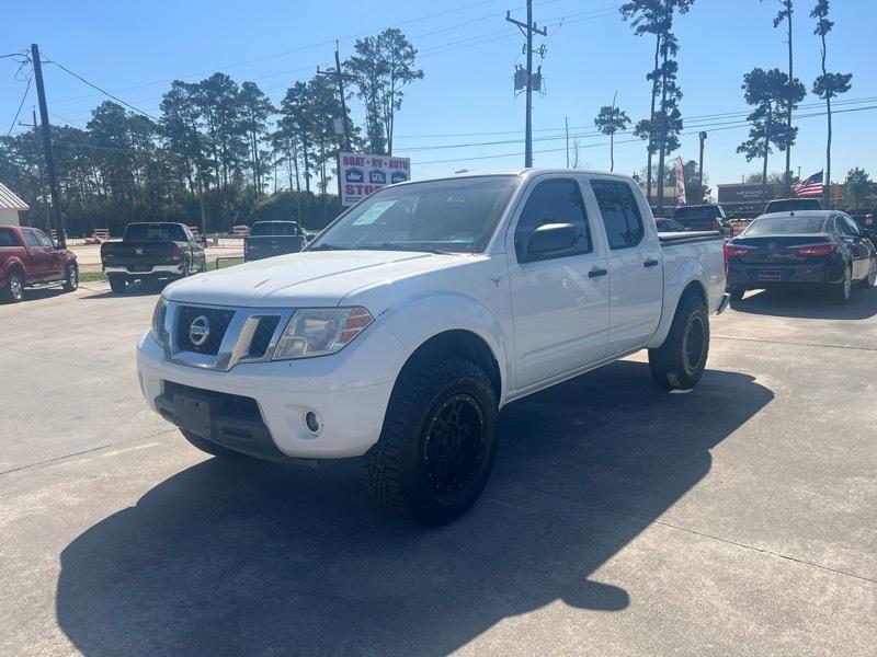 Nissan Frontier S Crew Cab 5AT 2WD 2015