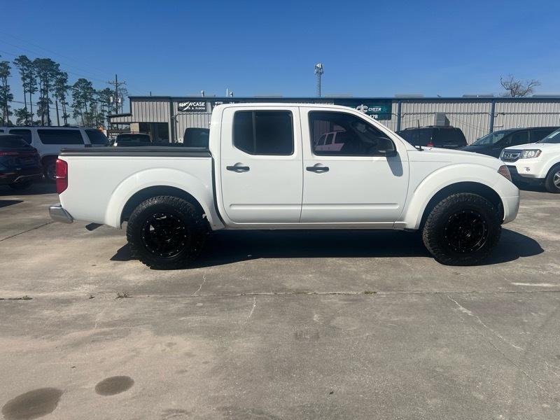 Nissan Frontier S Crew Cab 5AT 2WD 2015