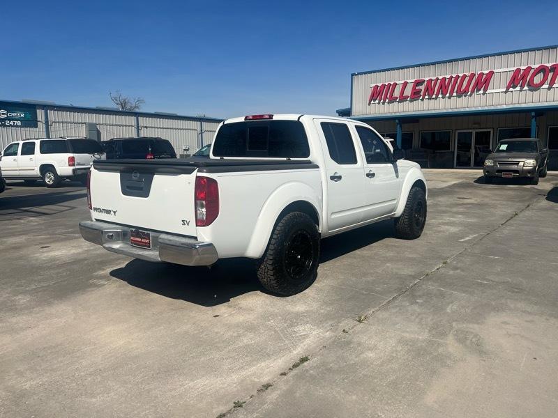 Nissan Frontier S Crew Cab 5AT 2WD 2015