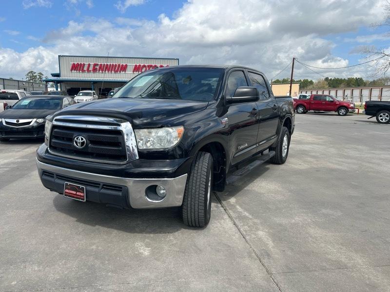 Toyota Tundra Tundra-Grade CrewMax 5.7L 2WD 2013