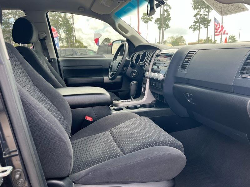 Toyota Tundra Tundra-Grade CrewMax 5.7L 2WD 2013