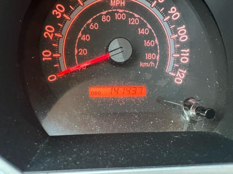 Toyota Tundra Tundra-Grade CrewMax 5.7L 2WD 2013