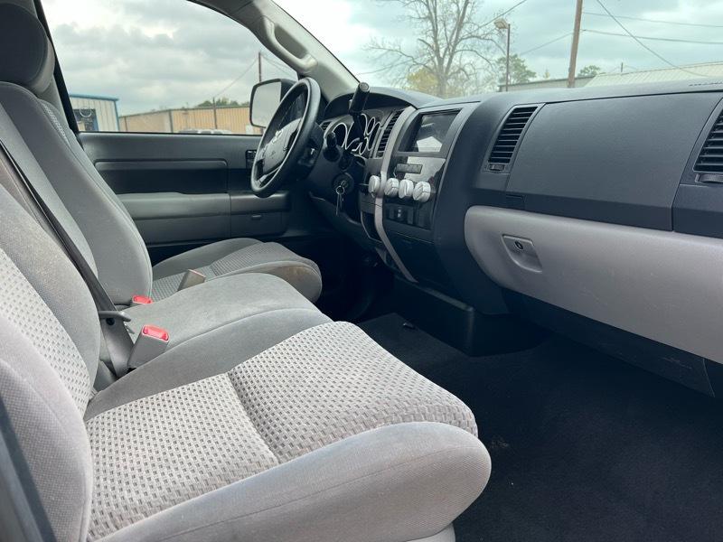 Toyota Tundra Tundra-Grade Double Cab 4.6L 2WD 2012