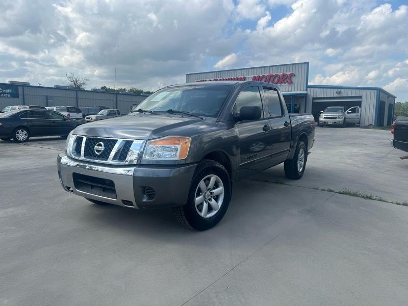 Nissan Titan LE Crew Cab 2WD SWB 2008