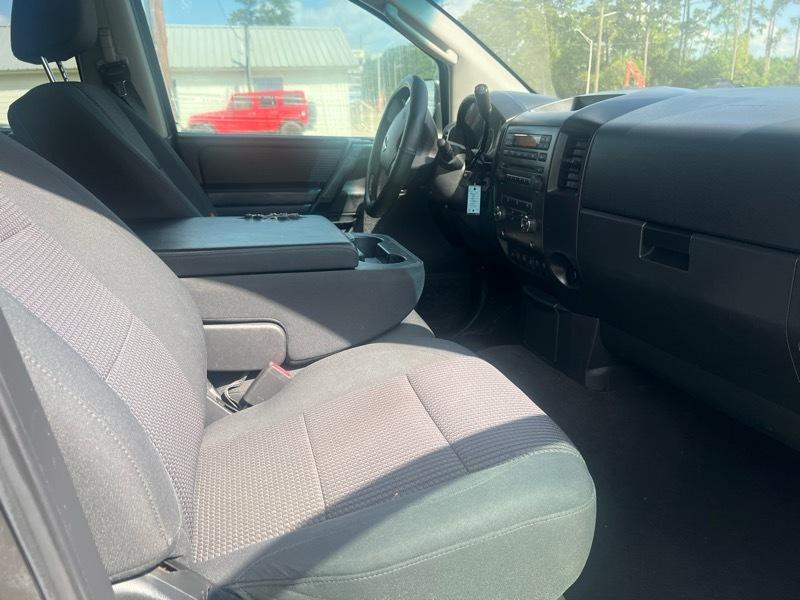 Nissan Titan LE Crew Cab 2WD SWB 2008