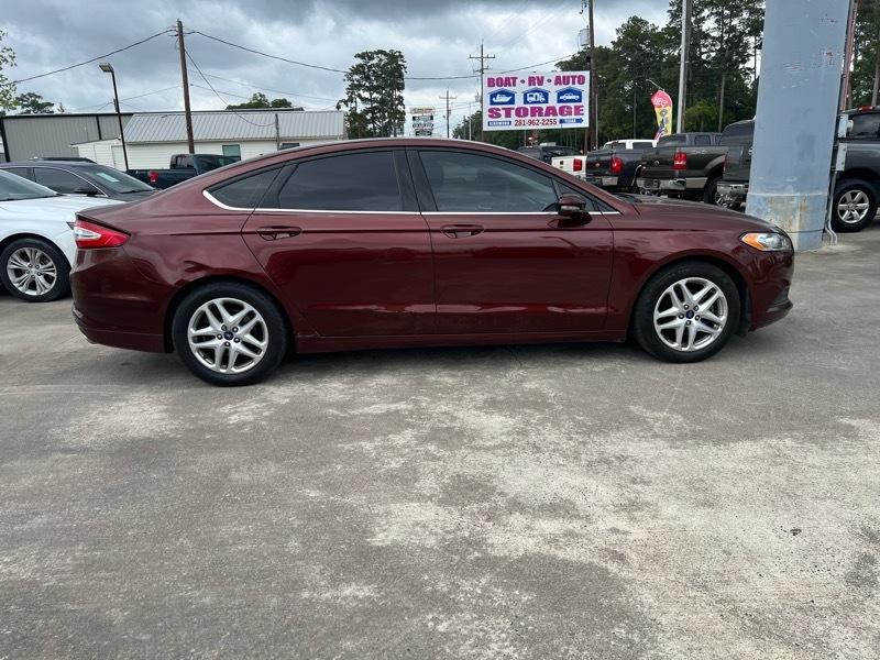 Ford Fusion SE 2016
