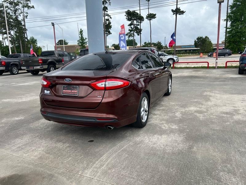 Ford Fusion SE 2016