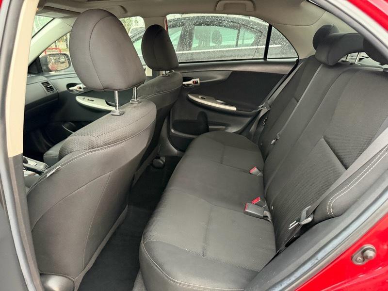 Toyota Corolla S 5-Speed MT 2013