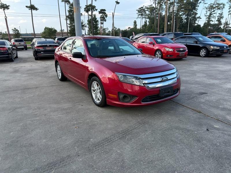 Ford Fusion S 2010
