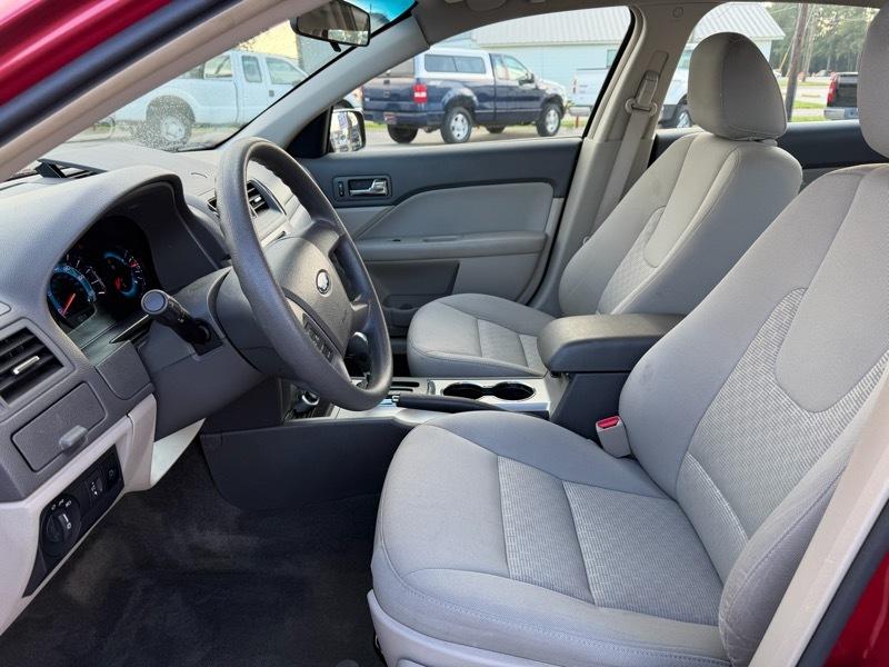 Ford Fusion S 2010