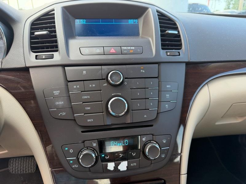 Buick Regal CXL Turbo - 1XT 2011