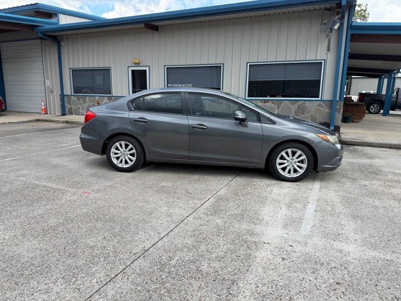 Honda Civic EX-L Sedan 5-Speed AT 2012