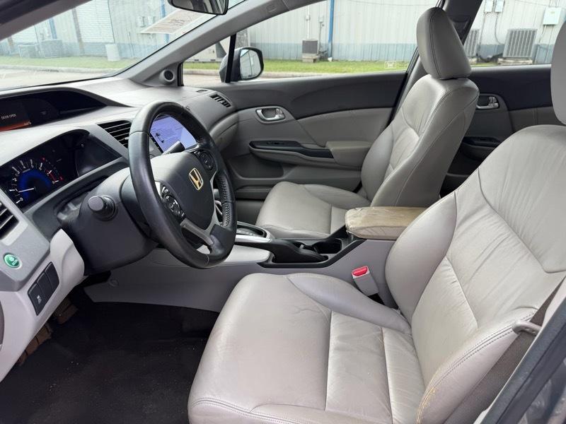 Honda Civic EX-L Sedan 5-Speed AT 2012