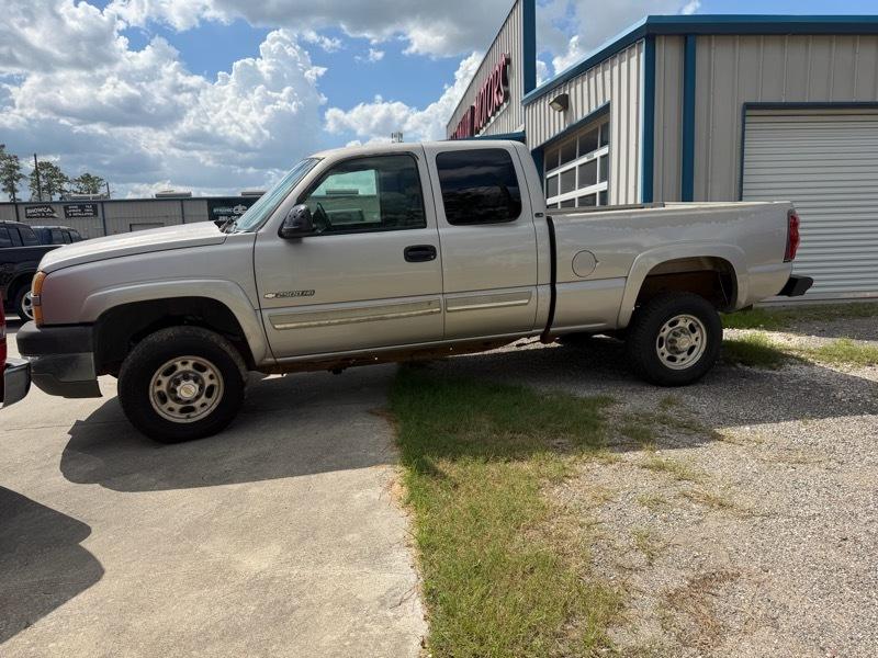 Chevrolet Silverado 2500HD LT Ext. Cab Long Bed 2WD 2005