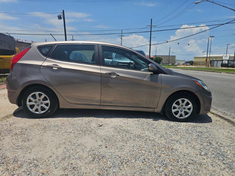 Hyundai Accent GS 5-Door 2014