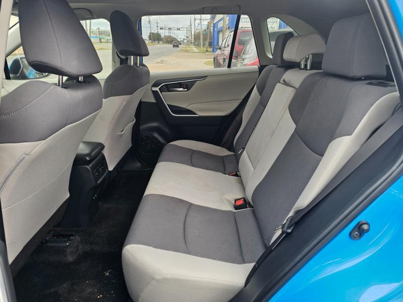 Toyota RAV4 XLE 2019