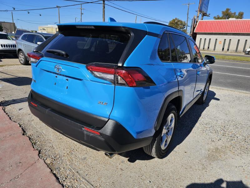 Toyota RAV4 XLE 2019