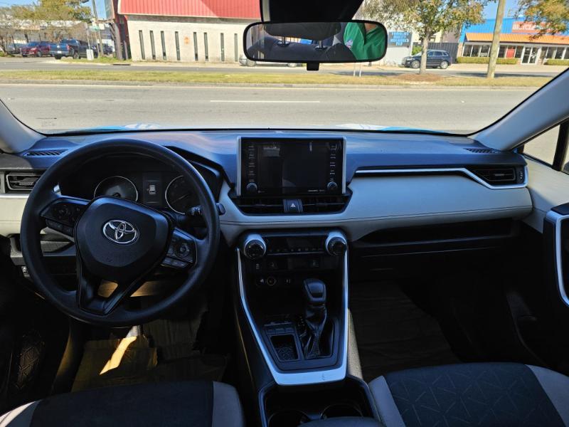 Toyota RAV4 XLE 2019
